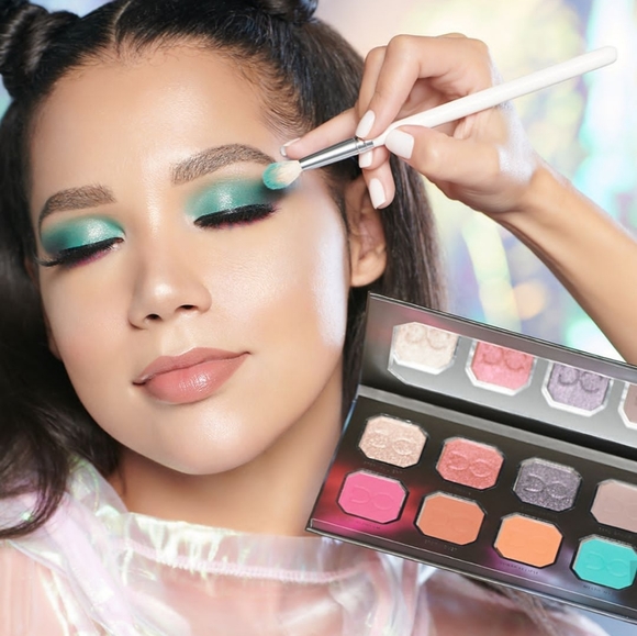 Domonique cosmetics celestial palette - Picture 2 of 6